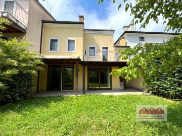 Villa a Schiera in affitto a Vicenza via Ca' Balbi, giardino privato, terrazzo, nuova costruzione TrovaCasa