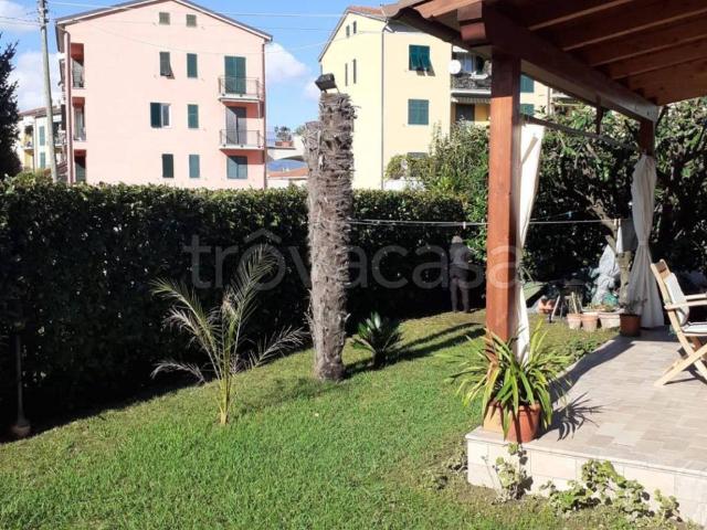 Villa a Schiera in affitto ad Ameglia, arredato, giardino privato, posto auto TrovaCasa