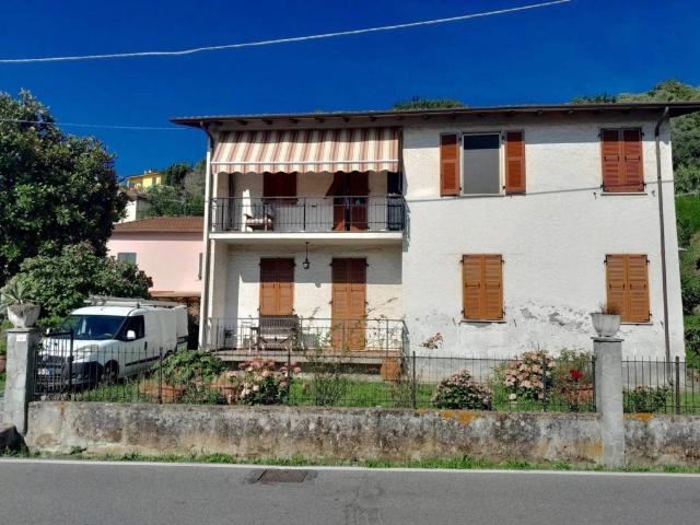 Villa a Schiera in affitto ad Ameglia, terrazzo, cucina abitabile TrovaCasa