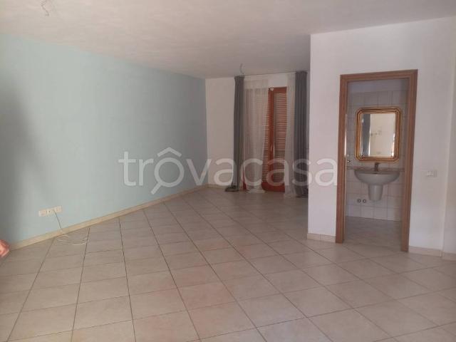 Villa a Schiera in affitto ad Arezzo località Agazzi, giardino privato, box, mansarda TrovaCasa