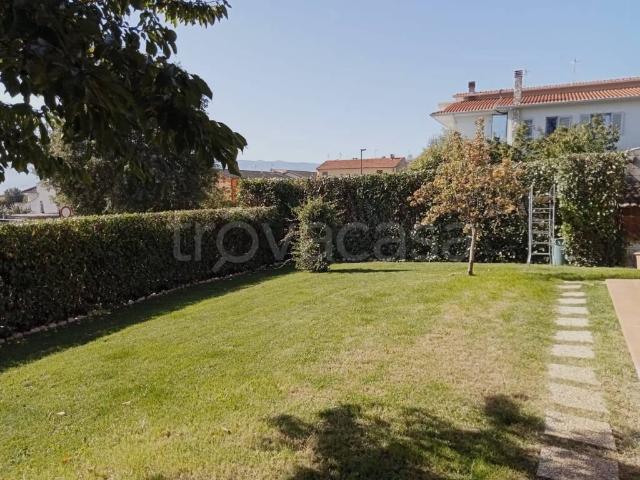 Villa a schiera in affitto ad Avezzano via Europa, San Pelino