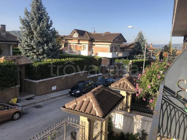 Villa a Schiera in affitto ad Avellino contrada Sant'Eustachio Pennini, non arredato/vuoto, giardino privato, box TrovaCasa