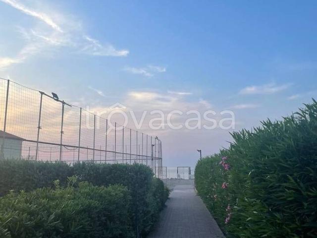 Villa a Schiera in in affitto da privato a Campofelice di Roccella viale Himera, 10, giardino privato, posto auto, da privato TrovaCasa