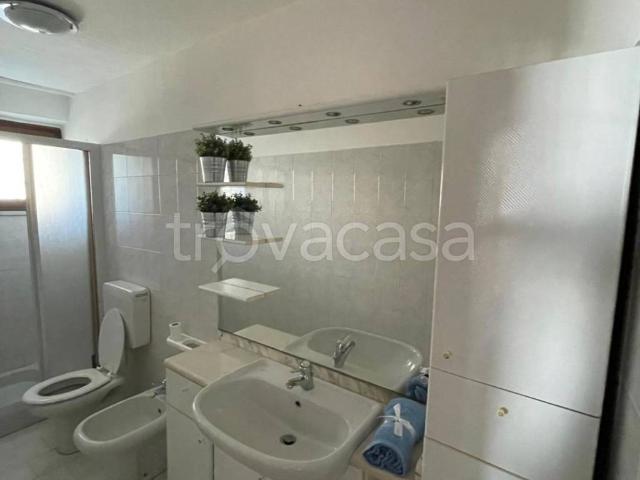Villa a Schiera in in affitto da privato a Castelnovo ne' Monti via Matilde di Canossa, 17, da privato, riscaldamento autonomo, panoramica TrovaCasa