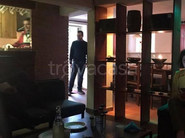 Villa a Schiera in in affitto da privato a Ladispoli via della Vergine, giardino, da privato, doppi servizi TrovaCasa