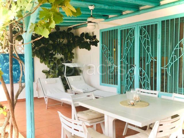 Villa a Schiera in in affitto da privato a San Felice Circeo via Terracina, 90, da privato, caminetto TrovaCasa