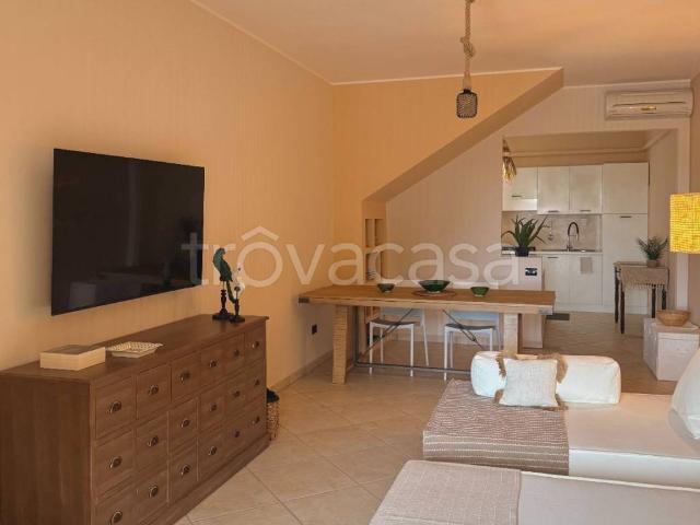 Villa a Schiera in in affitto da privato a Santa Cesarea Terme via Paolo Borsellino, posto auto, da privato, vista mare TrovaCasa