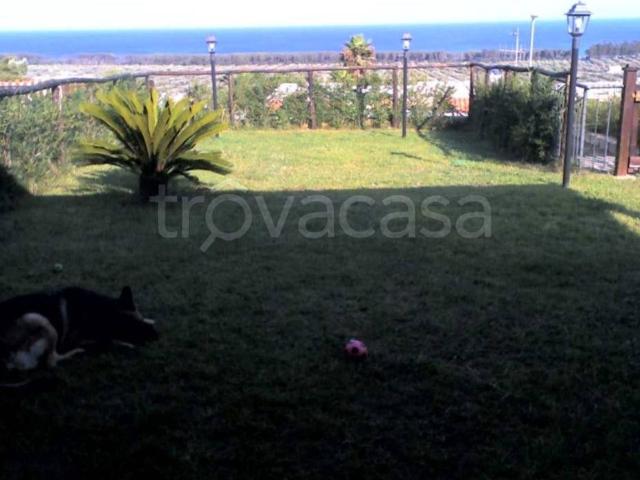 Villa a Schiera in in affitto da privato a Squillace contrada cebiola porto Rhoca, 68, giardino, da privato TrovaCasa