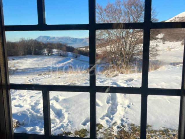 Villa a Schiera in in affitto da privato a Pescasseroli via Oppieto, giardino privato, posto auto, da privato TrovaCasa