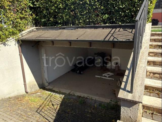 Villa a Schiera in in affitto da privato a Roma via Marcello Marchesi, 11, box, da privato, caminetto TrovaCasa