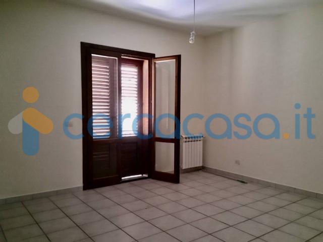 Villa a schiera in ottime condizioni, in affitto in Via Giuseppe Cannizzaro 6, Siracusa