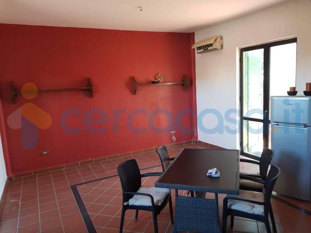 Villa a schiera in ottime condizioni, in affitto in Via Monte Ruscello, Pozzuoli