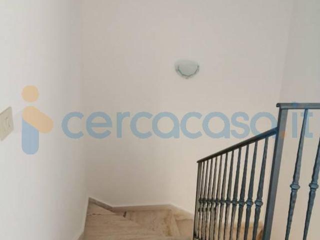 Villa a schiera in ottime condizioni, in affitto in Via Roma, Monte Di Procida