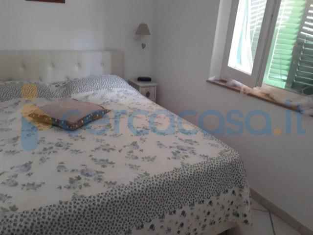 Villa a schiera in ottime condizioni, in affitto in Strada Provinciale Circumlago Di Lucrino, Pozzuoli