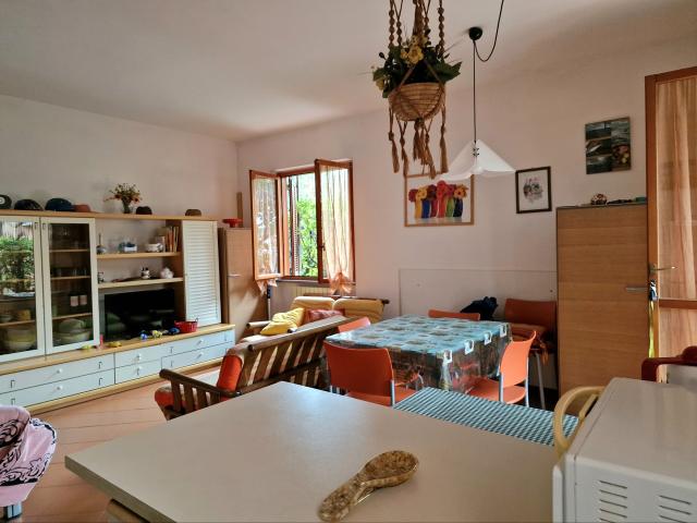VILLA A SCHIERA in VENDITA a MASSA MARINA DI MASSA di 3 vani