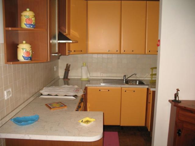VILLA A SCHIERA in VENDITA a MASSA MARINA DI MASSA di 3 vani