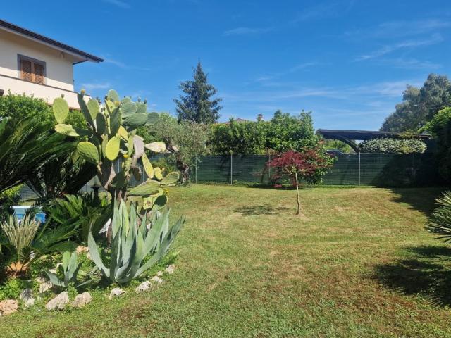 Villa a schiera in vendita a Massa