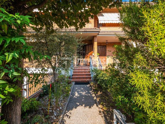 Villa a schiera in vendita a Maranello