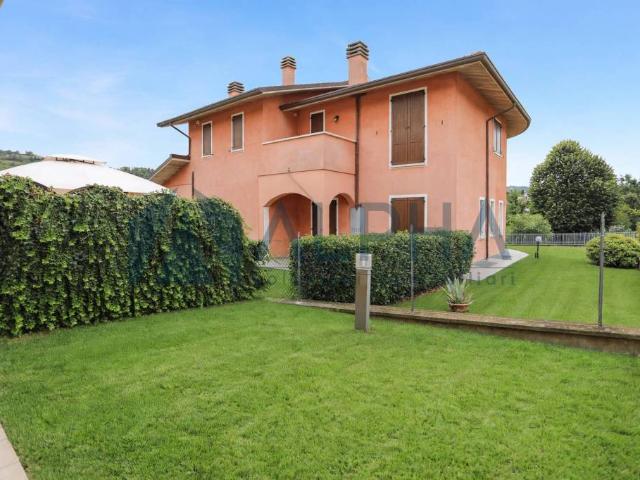 Villa a schiera in vendita a Mercato Saraceno via Europa, Monte Castello