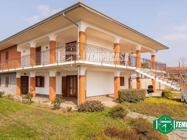 Villa a schiera in vendita a Momo