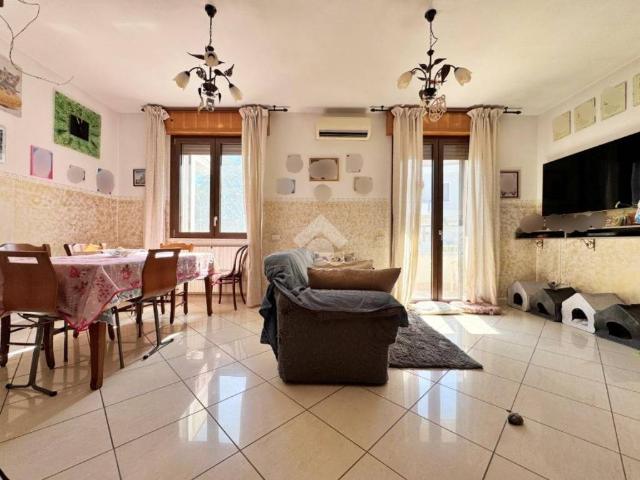 Villa a schiera in vendita a Montelabbate via Zandonai, 1, Osteria Nuova