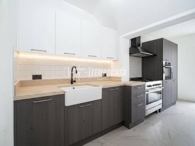 Villa a schiera in vendita a Nebbiuno