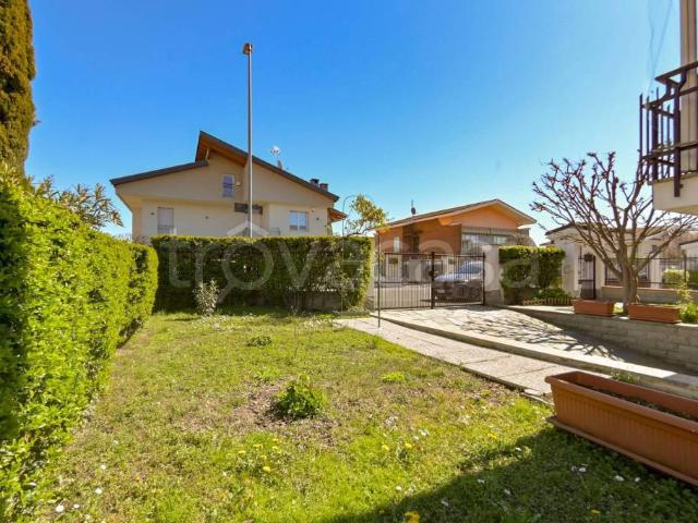 Villa a schiera in vendita a None via Luigi Einaudi, 10