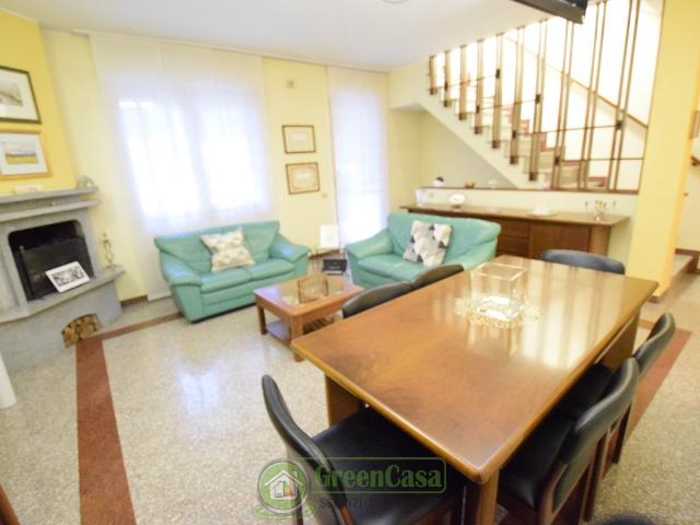 VILLA A SCHIERA in VENDITA a ORNAGO ornago di 4 vani