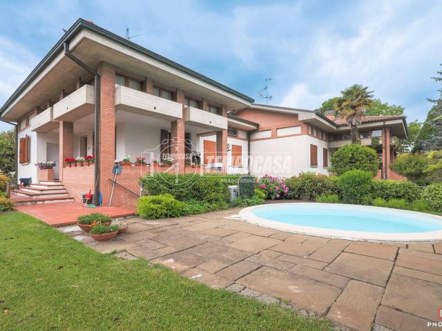 Villa bifamiliare in vendita a Anzola Dell'Emilia