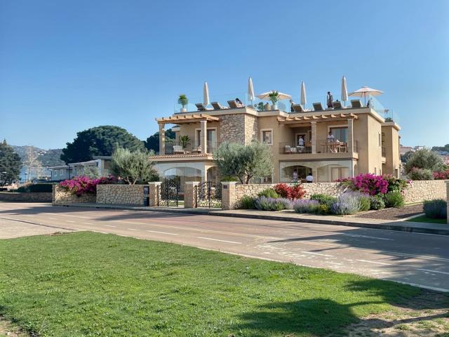Villa a schiera in vendita a Arzachena, Cannigione