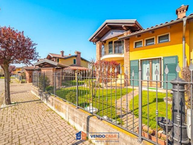 Villa a schiera in vendita a Bernezzo
