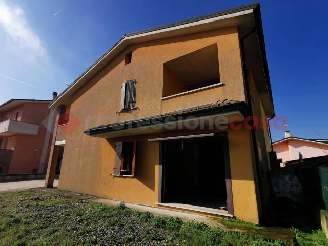 Villa a schiera in vendita a Bergantino