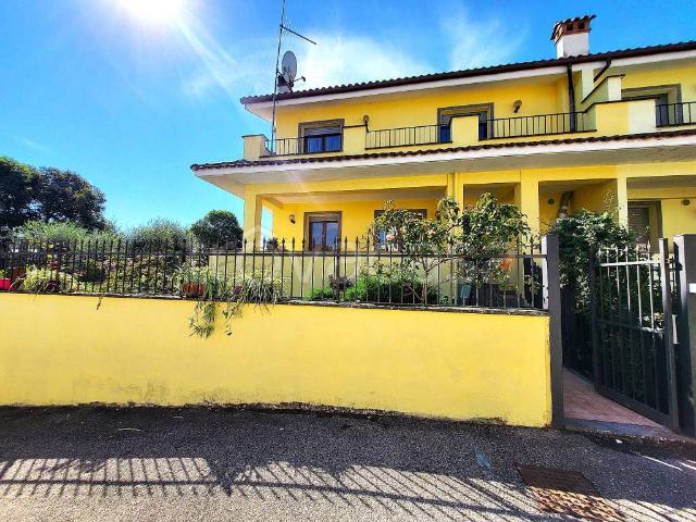 Villa a schiera in vendita a Calcata via Giovanni Ferrauti