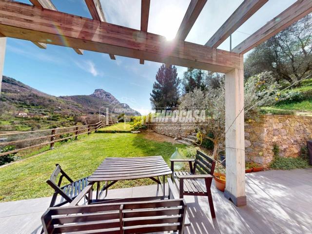 Villa a schiera in vendita a Calice Ligure