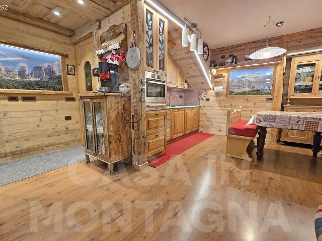 Villa a schiera in vendita a Campitello Di Fassa