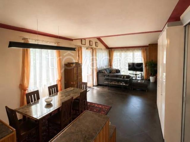 Villa a schiera in vendita a Casnate con Bernate via Monte Rosa, 21