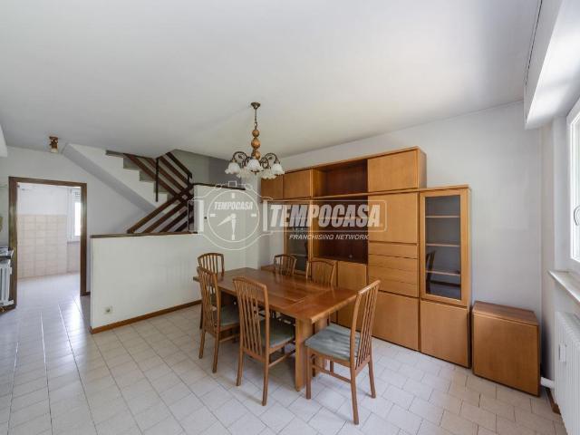 Villa a schiera in vendita a Cassago Brianza