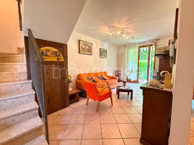 Villa a schiera in vendita a Castello, Monasterolo del Castello