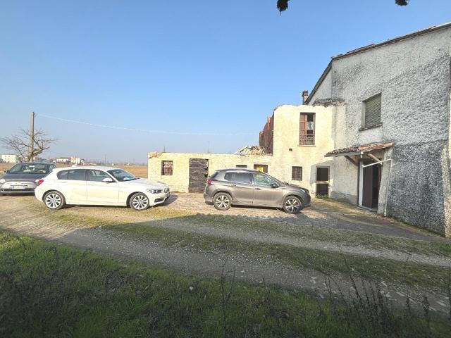Villa a schiera in vendita a Carpaneto Piacentino