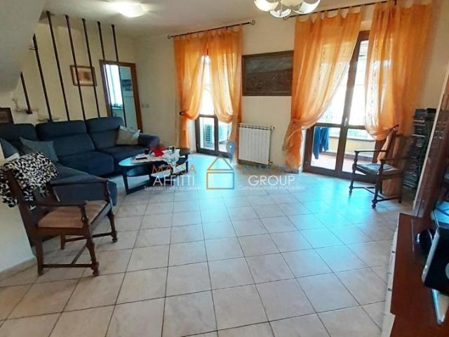 Porzione di casa in vendita a Carrara