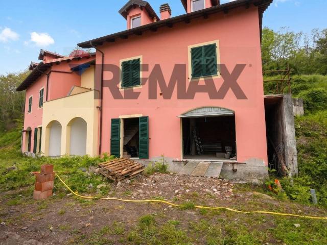 Villa a schiera in vendita a Ceranesi