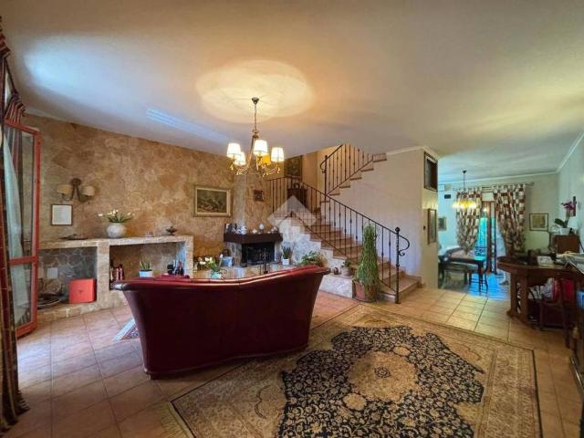 Villa a schiera in vendita a Cerignola via Alassio, 16