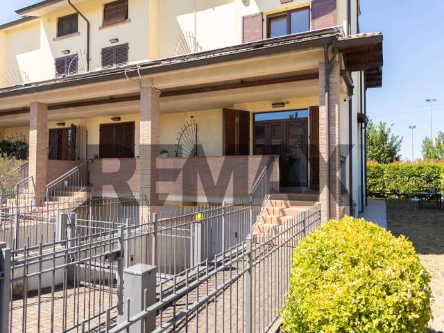 Villa a schiera in vendita a Collecchio via Massimo d'Antona, 8