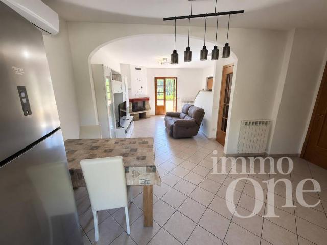 Villa a schiera in vendita a Collesalvetti via del Poggione, 3