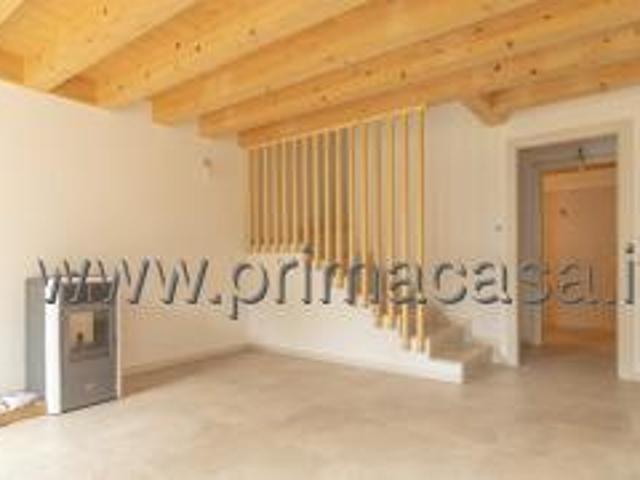 Villa a schiera in vendita a Erbezzo