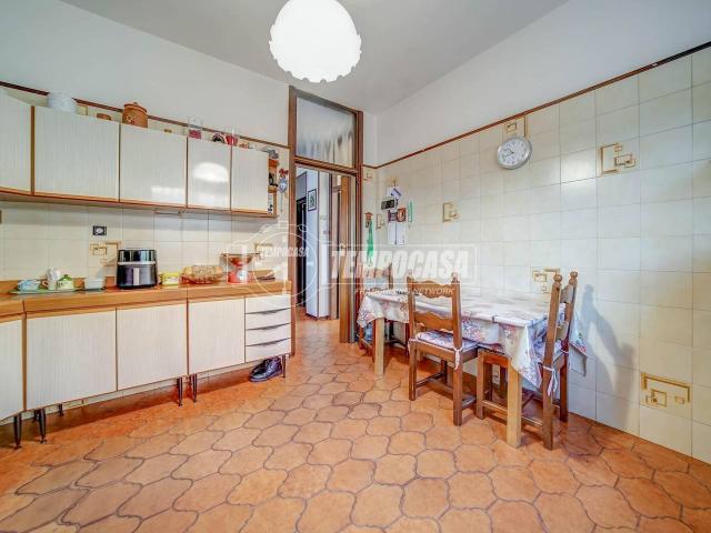 Villa a schiera in vendita a Ferno