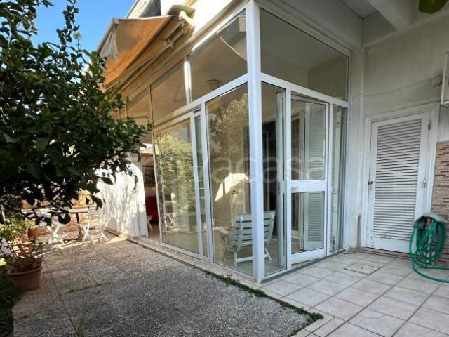 Villa a schiera in vendita a Fiumicino via Viserba, Fregene