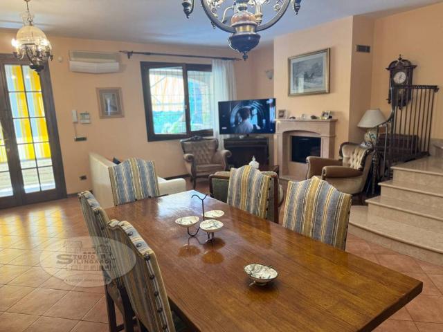 Villa a schiera in vendita a Formigine via Dossetti, 19