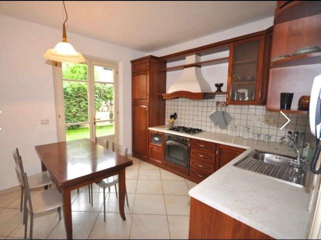 Villa a schiera in vendita a Forte Dei Marmi