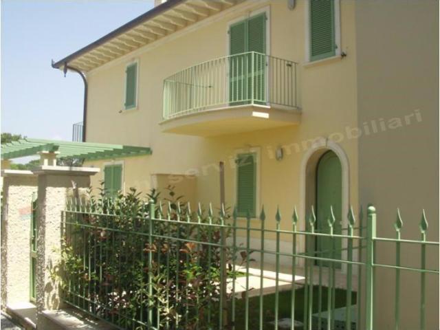 Villa a schiera in vendita a Forte Dei Marmi